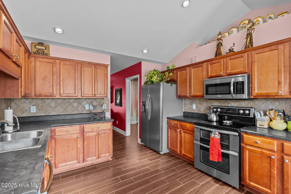 7306 Charred Pine Dr Wilmington, NC 28411