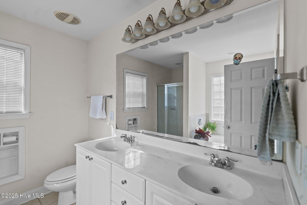 7306 Charred Pine Dr Wilmington, NC 28411