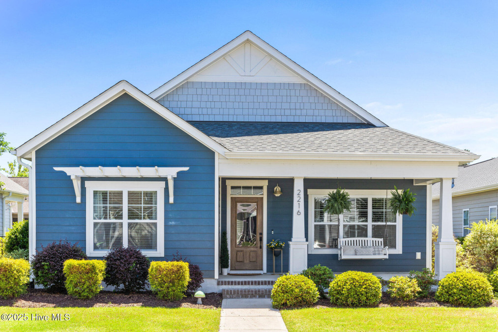 2216 Lakeside Cir Wilmington, NC 28401