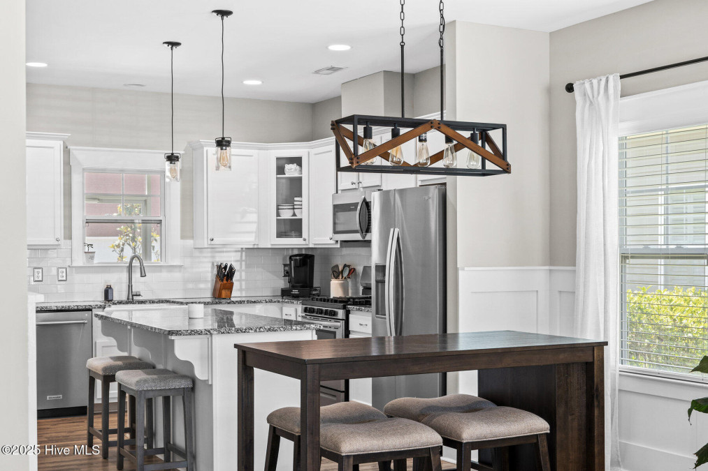 2216 Lakeside Cir Wilmington, NC 28401