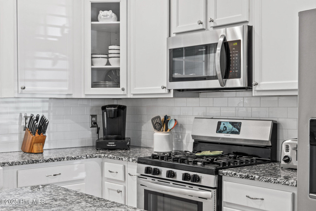 2216 Lakeside Cir Wilmington, NC 28401