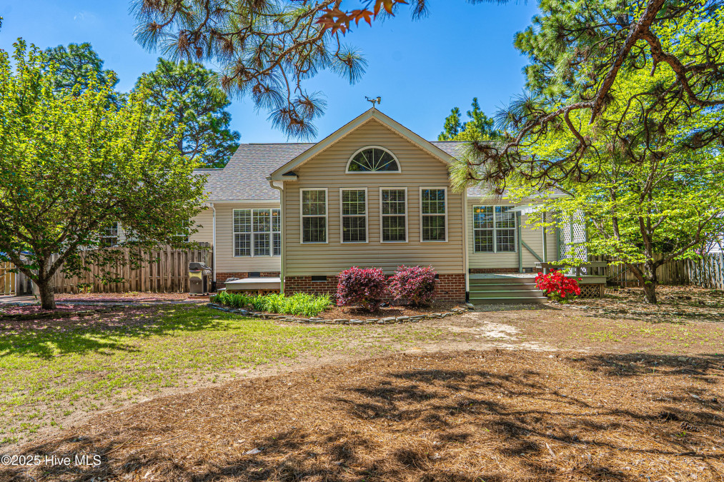245 Sullivan Dr Carthage, NC 28327