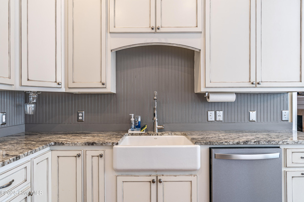 245 Sullivan Dr Carthage, NC 28327