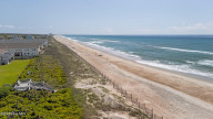 289 Salter Path Rd Pine Knoll Shores, NC 28512