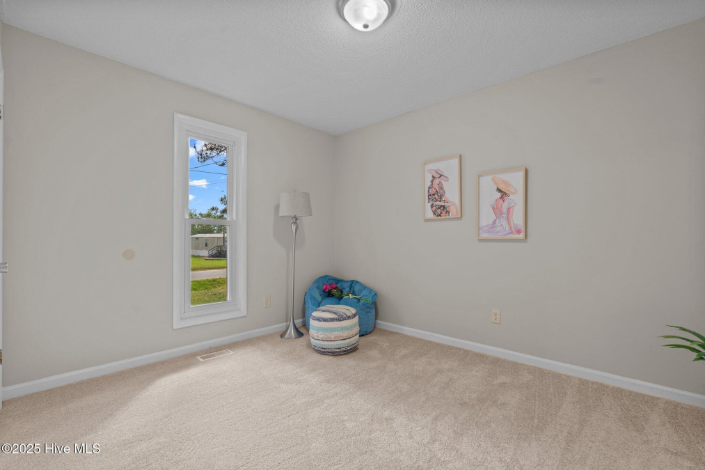 623 Lincoln Dr Kenly, NC 27542