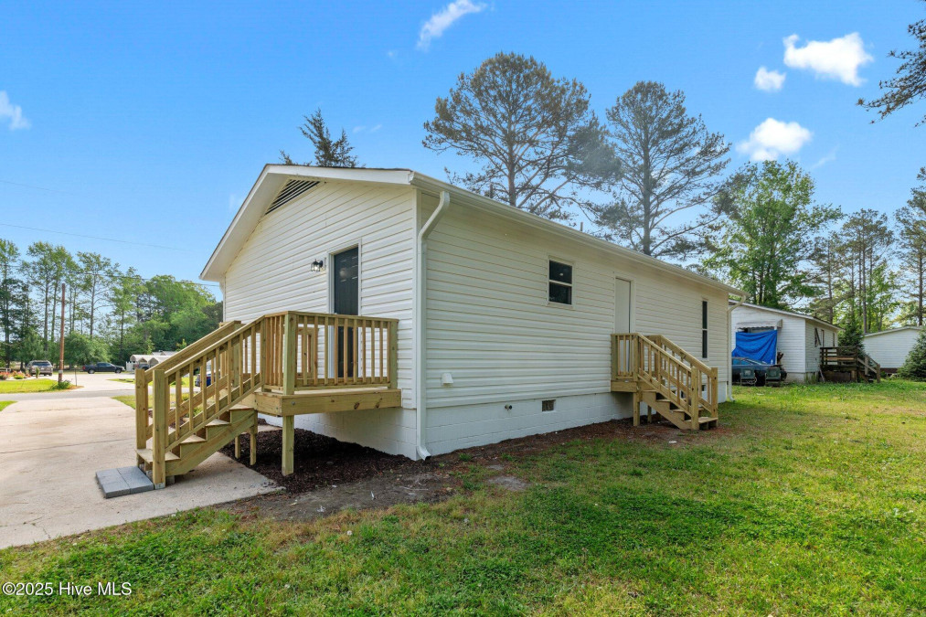 623 Lincoln Dr Kenly, NC 27542