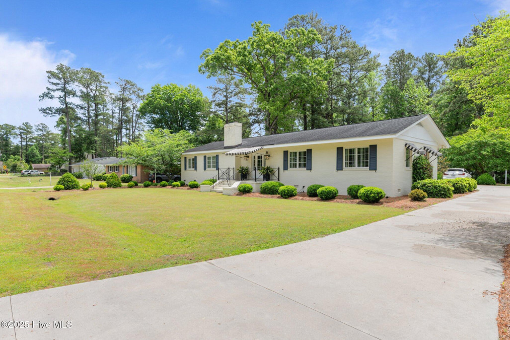 4107 Norman Rd Trent Woods, NC 28562