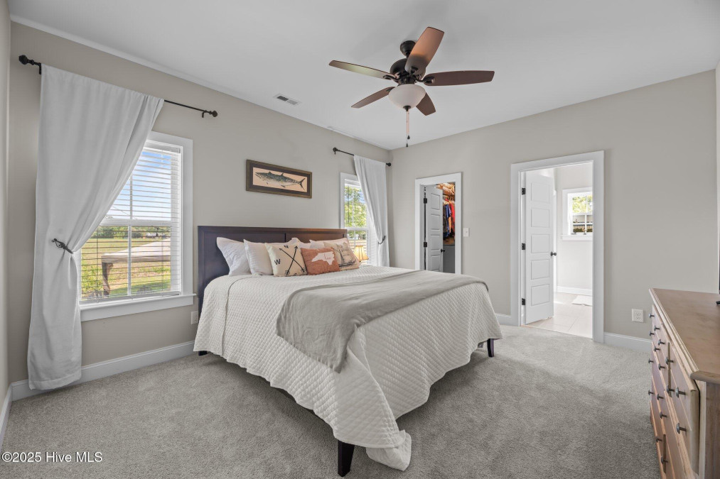 316 Camp Creek Dr Oriental, NC 28571
