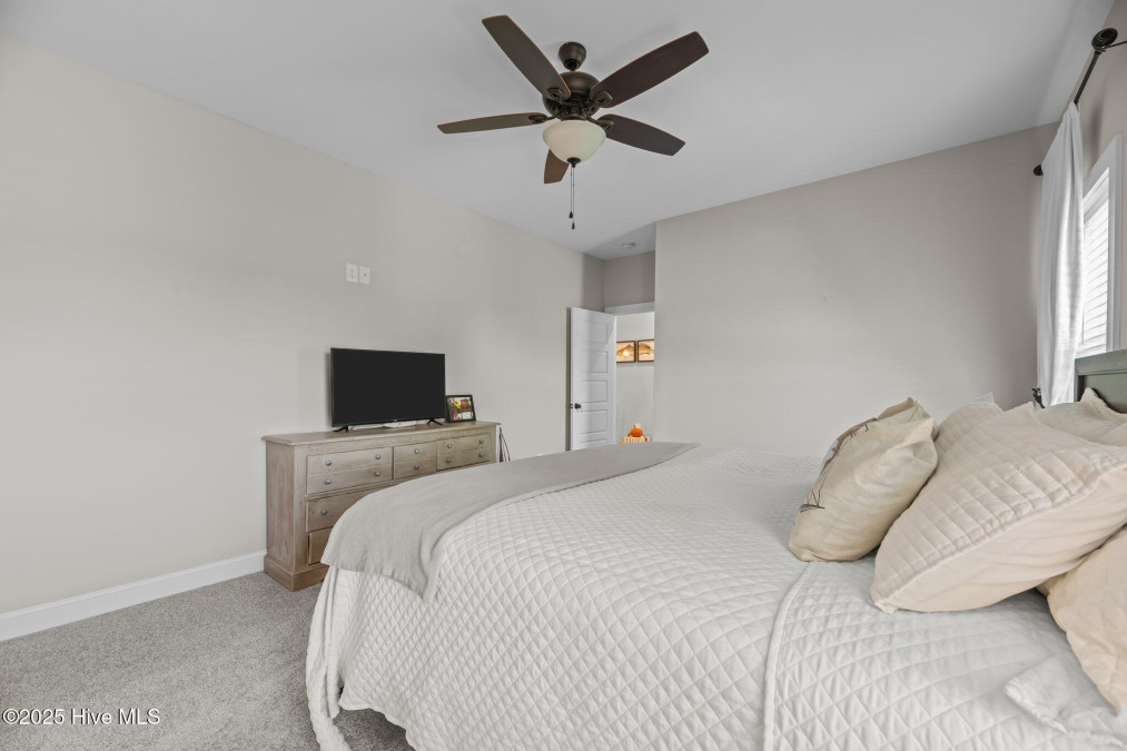 316 Camp Creek Dr Oriental, NC 28571