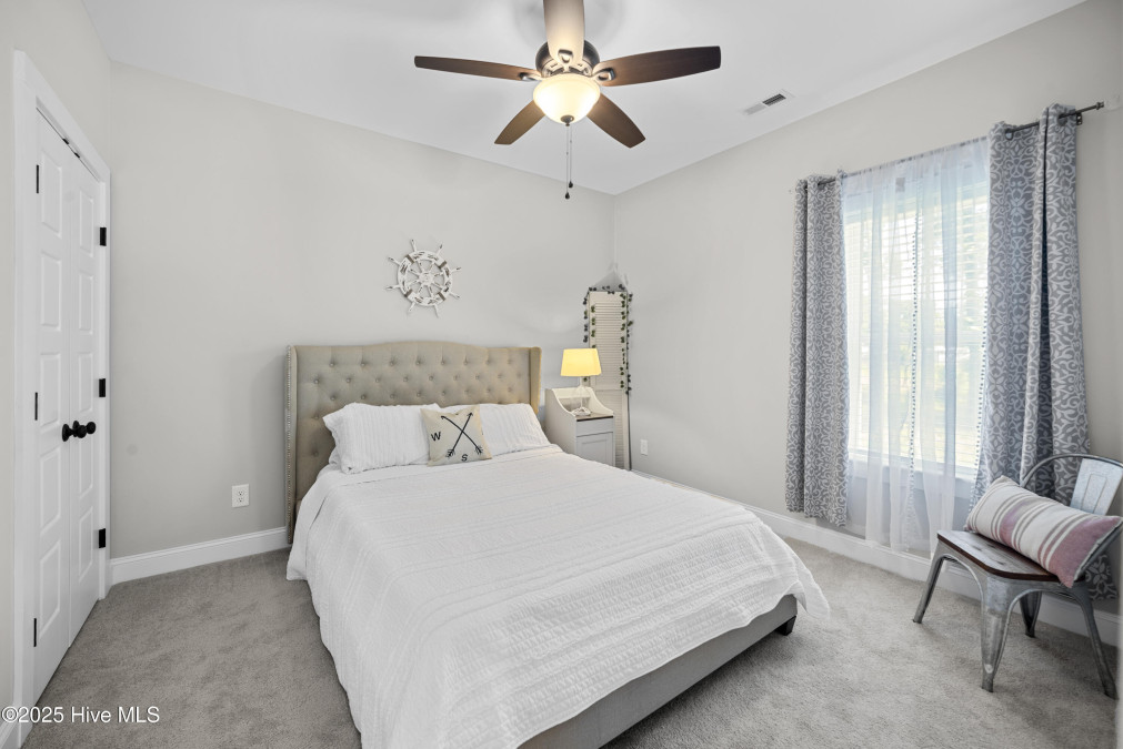 316 Camp Creek Dr Oriental, NC 28571