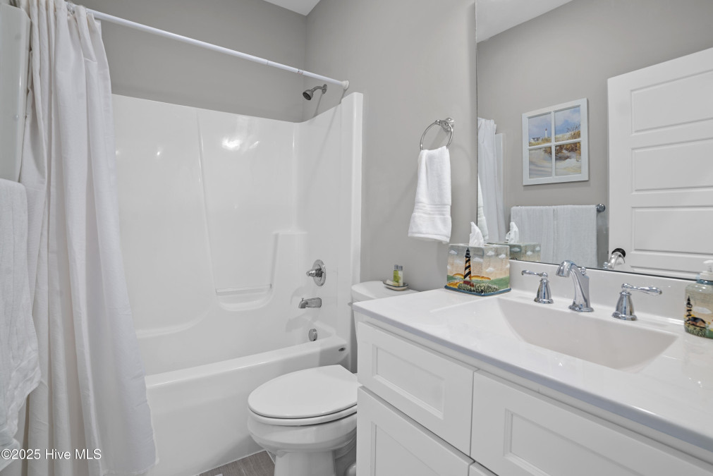 316 Camp Creek Dr Oriental, NC 28571