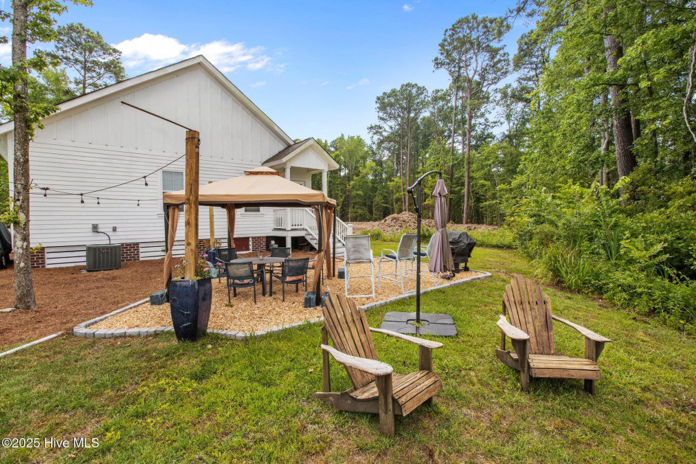 316 Camp Creek Dr Oriental, NC 28571