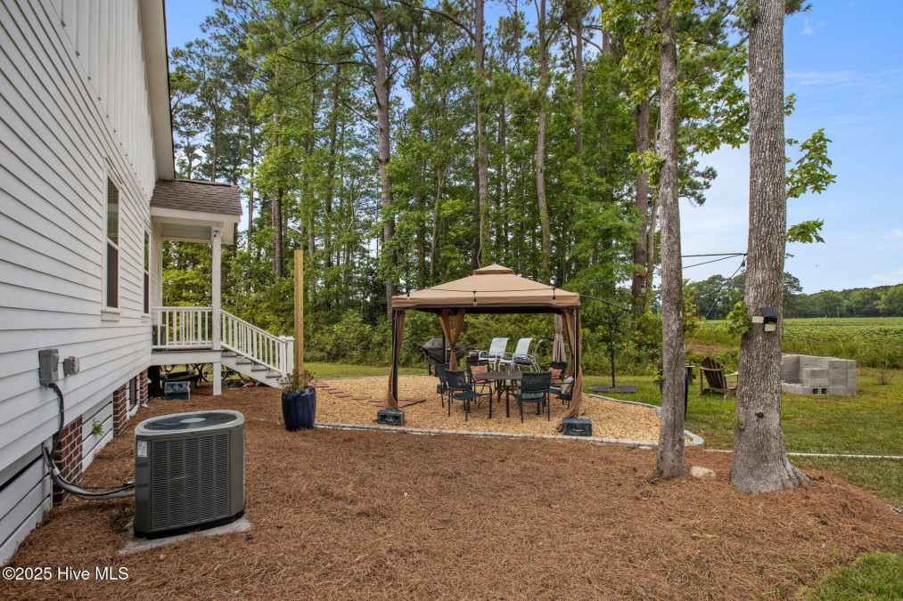 316 Camp Creek Dr Oriental, NC 28571