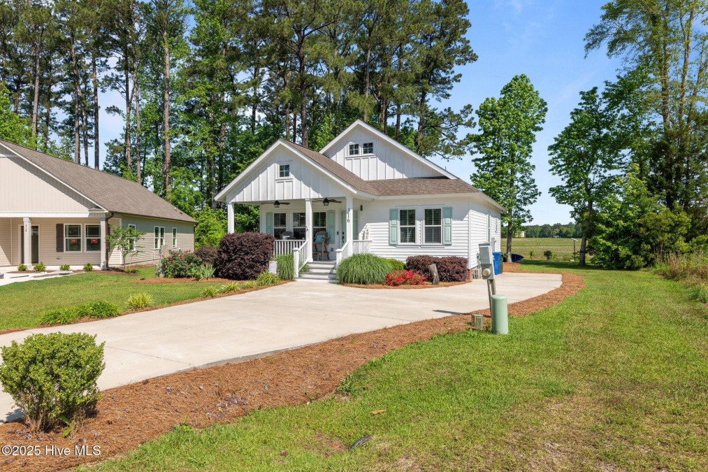 316 Camp Creek Dr Oriental, NC 28571