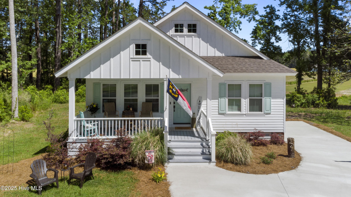 316 Camp Creek Dr Oriental, NC 28571