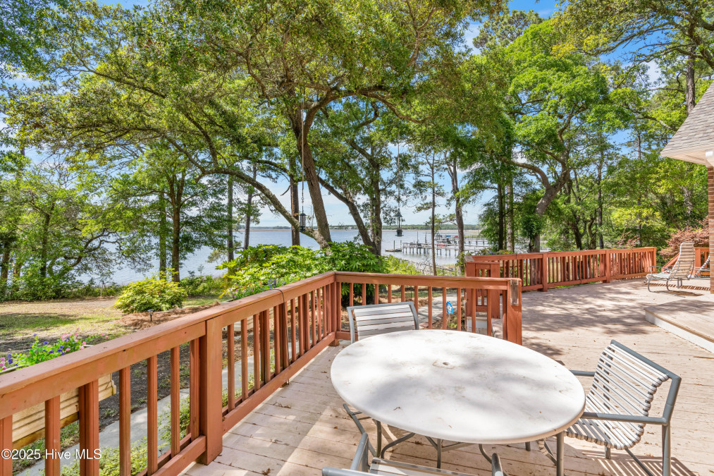 524 Admirals Ct Bolivia, NC 28422