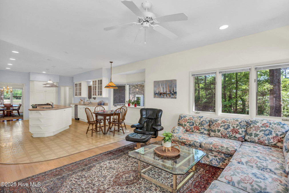 524 Admirals Ct Bolivia, NC 28422