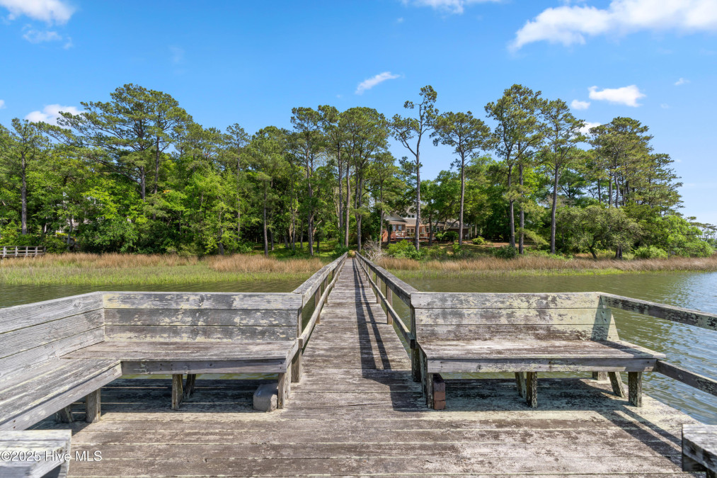 524 Admirals Ct Bolivia, NC 28422