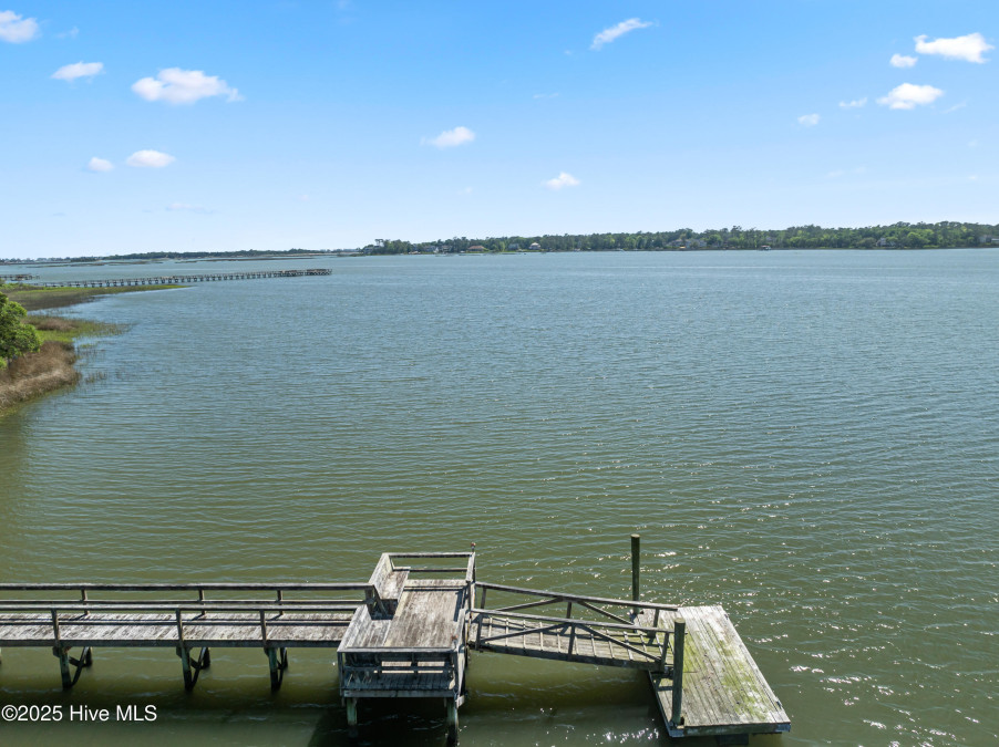 524 Admirals Ct Bolivia, NC 28422