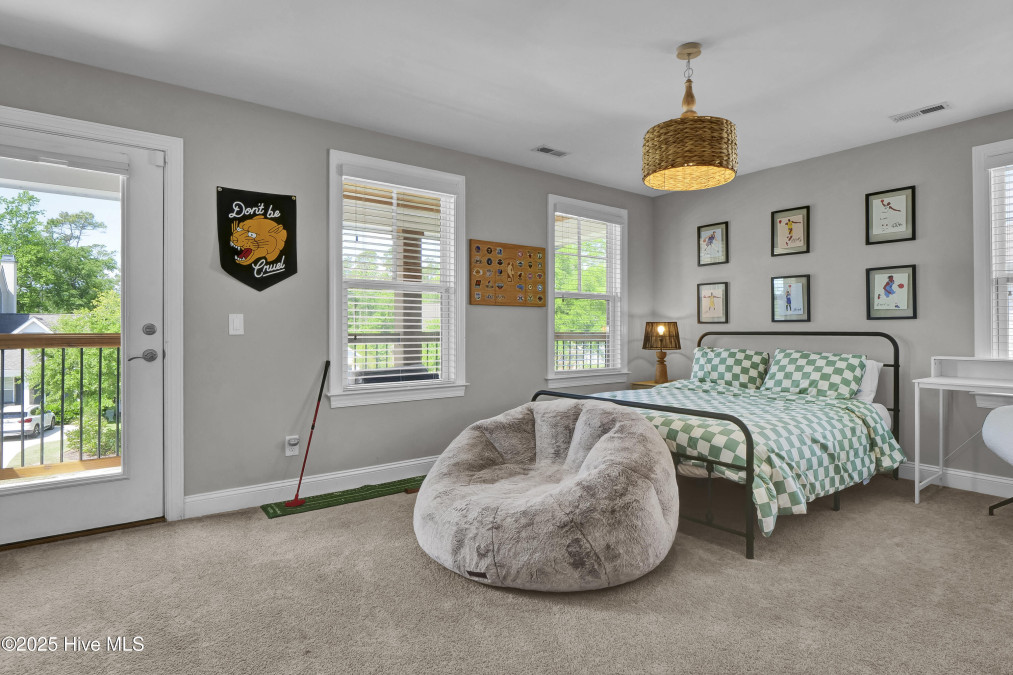 821 Bedminister Ln Wilmington, NC 28405