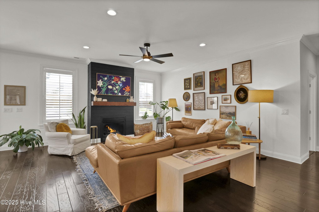 821 Bedminister Ln Wilmington, NC 28405