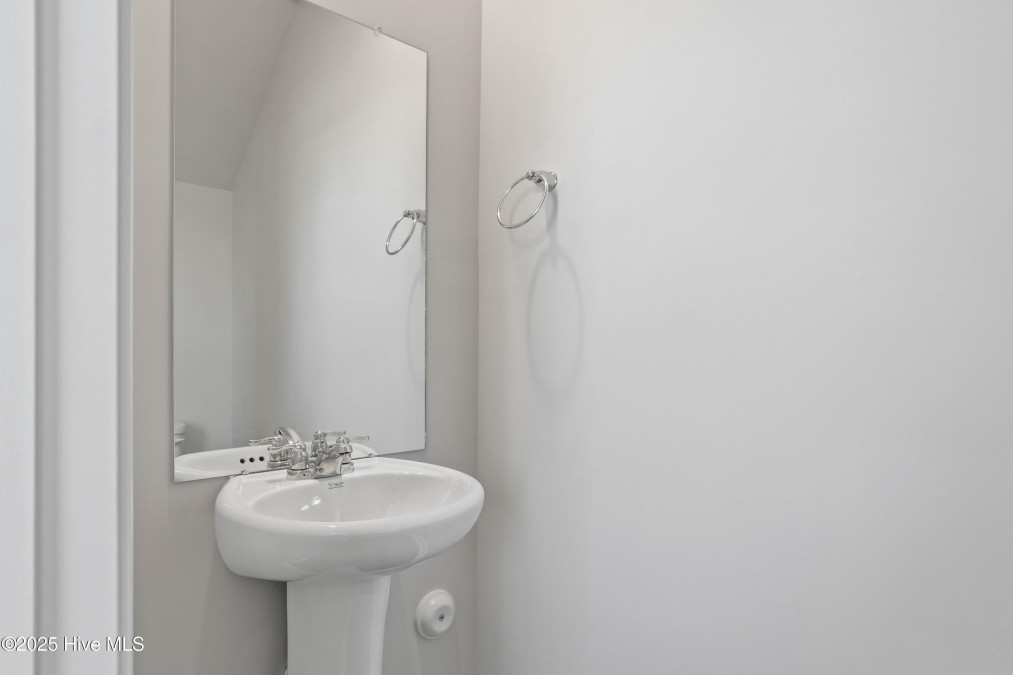 164 Squires Run Ln Richlands, NC 28574