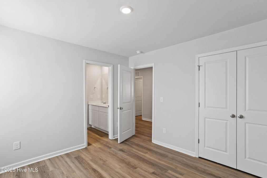 164 Squires Run Ln Richlands, NC 28574