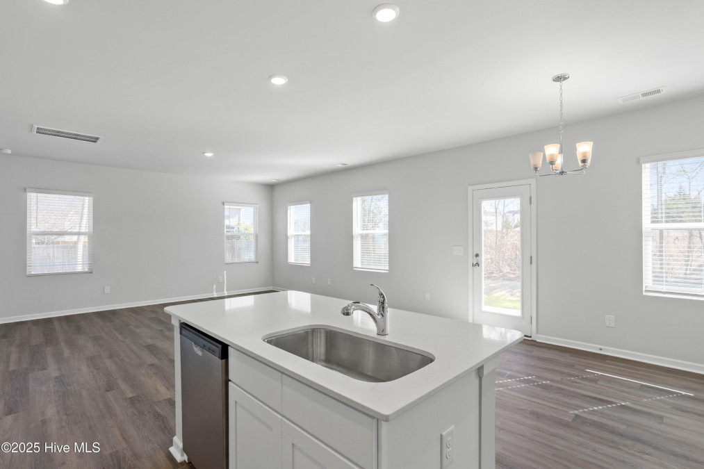 164 Squires Run Ln Richlands, NC 28574
