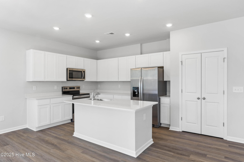164 Squires Run Ln Richlands, NC 28574