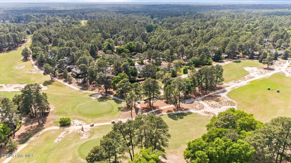 85 Pine Valley Rd Pinehurst, NC 28374