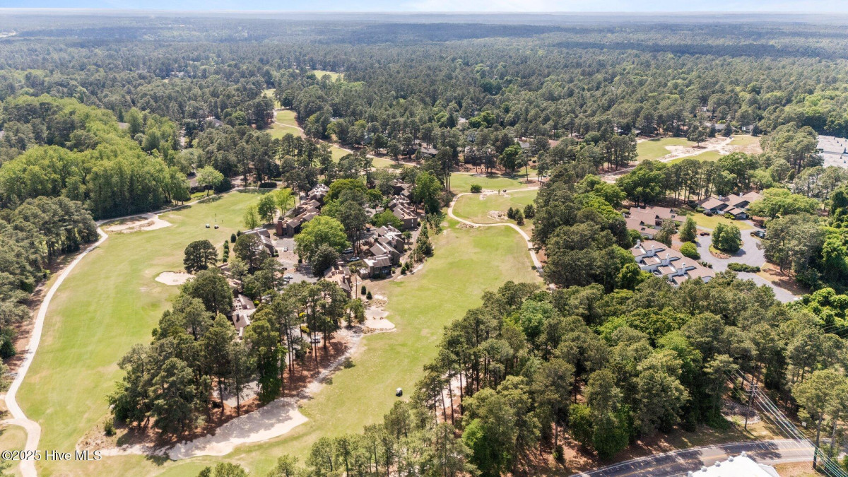 85 Pine Valley Rd Pinehurst, NC 28374