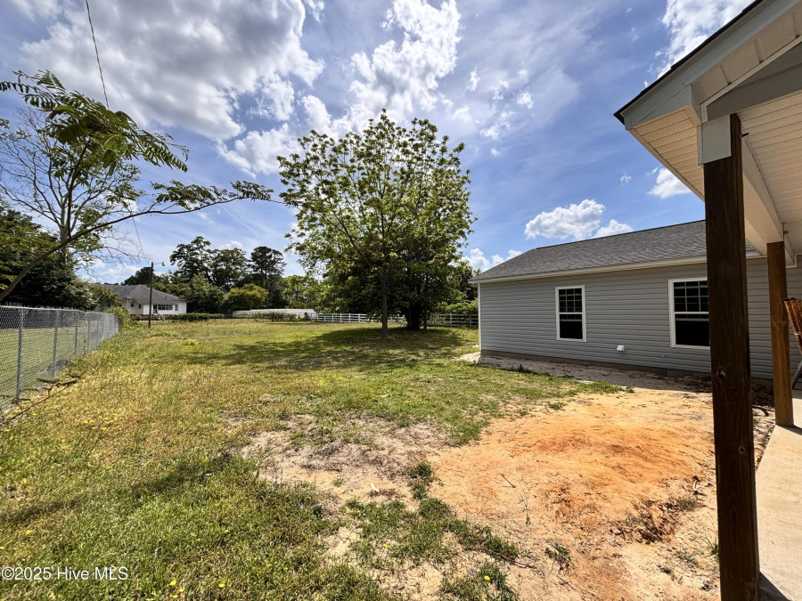 529 Fayetteville St Clinton, NC 28328