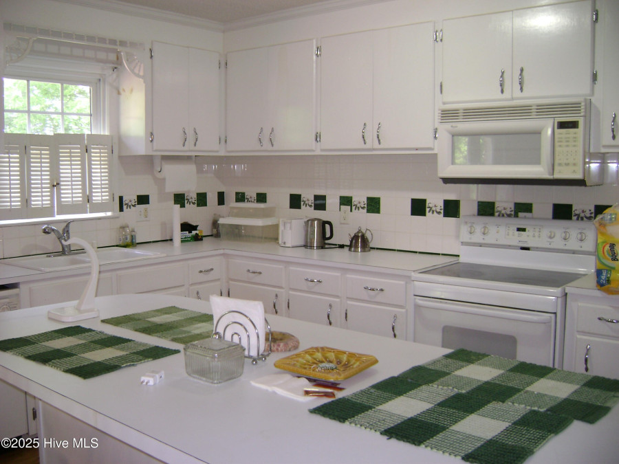 501 Us 13 And 17 S Windsor, NC 27983