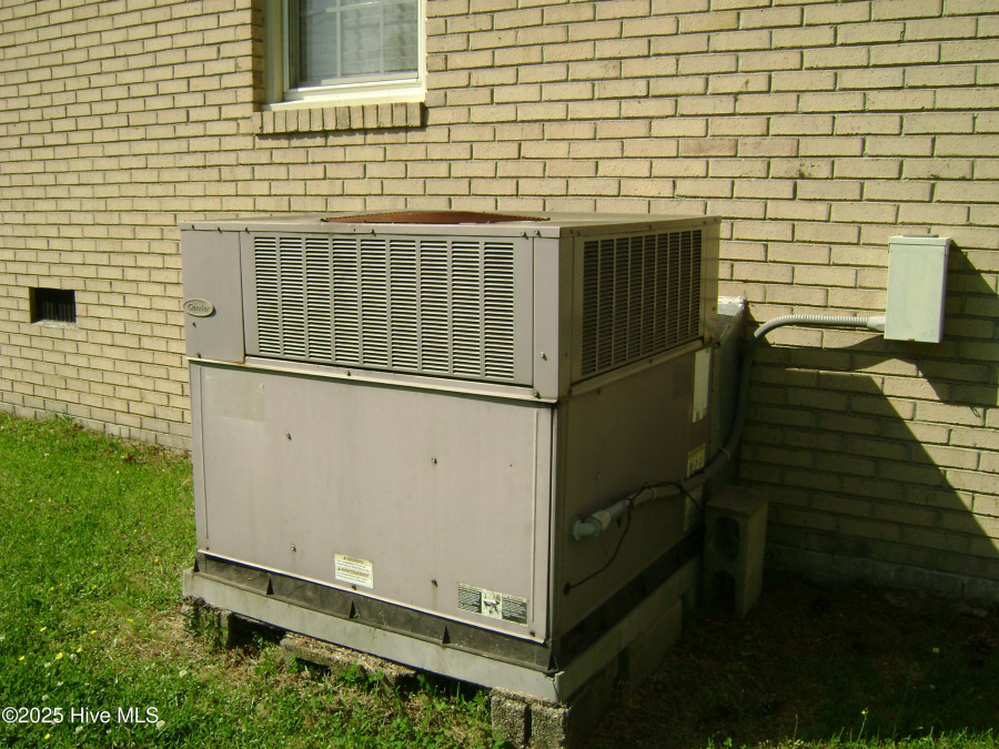 501 Us 13 And 17 S Windsor, NC 27983