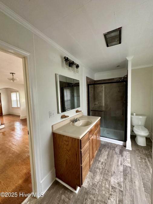 1102 Sterlingworth St Windsor, NC 27983