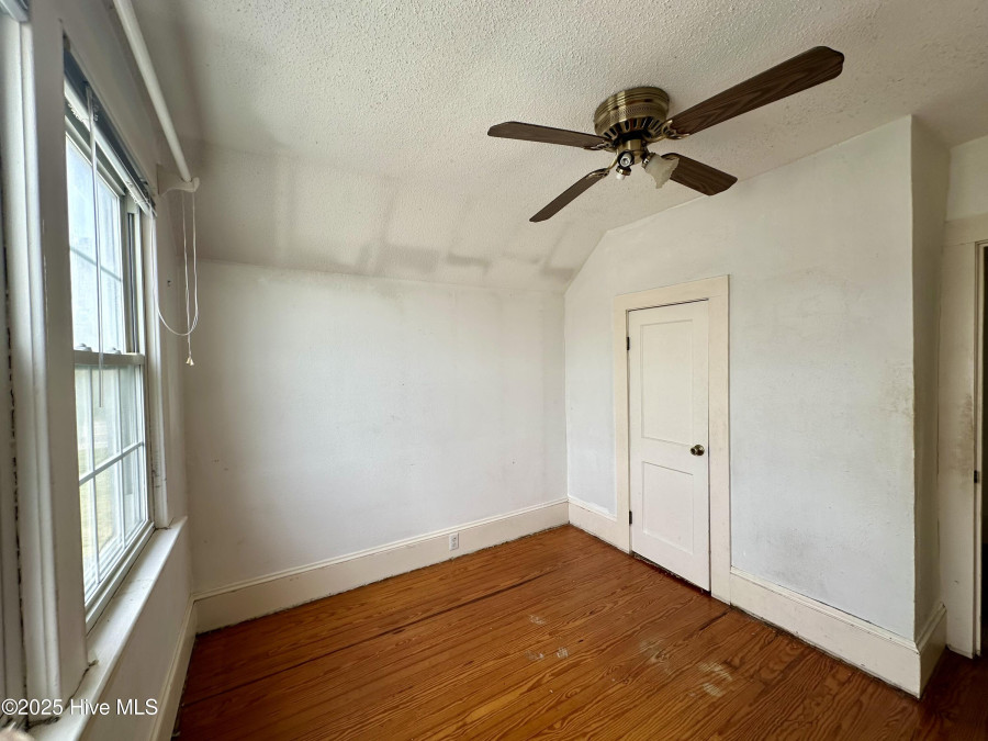 1102 Sterlingworth St Windsor, NC 27983