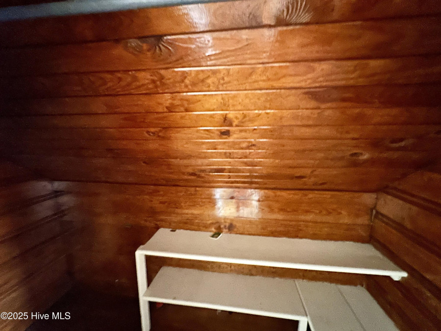 1102 Sterlingworth St Windsor, NC 27983