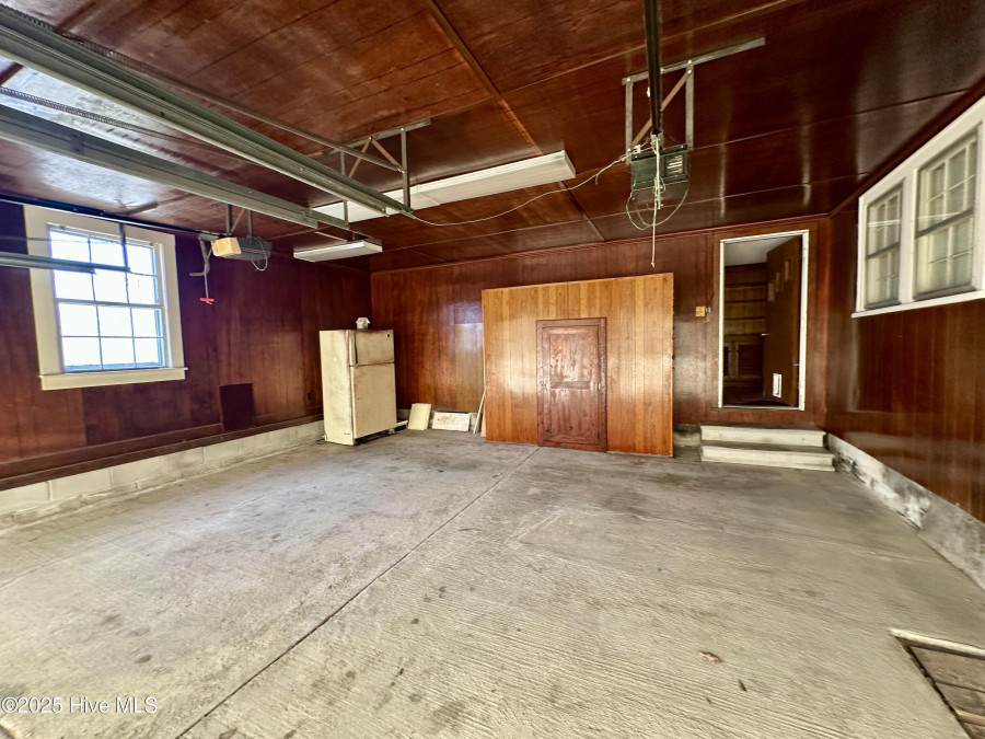 1102 Sterlingworth St Windsor, NC 27983