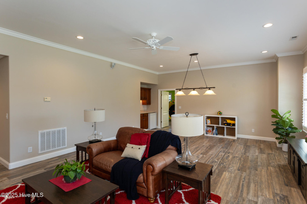 118 Dennis Cir West End, NC 27376