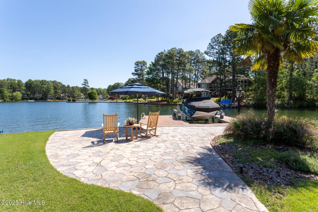 118 Dennis Cir West End, NC 27376