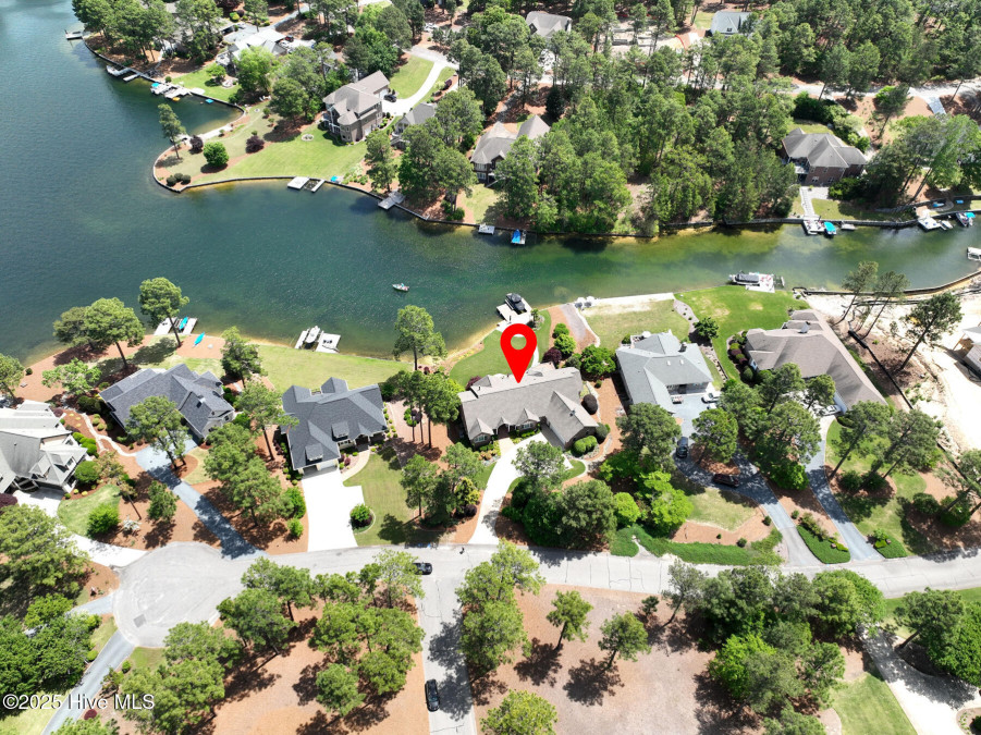 118 Dennis Cir West End, NC 27376