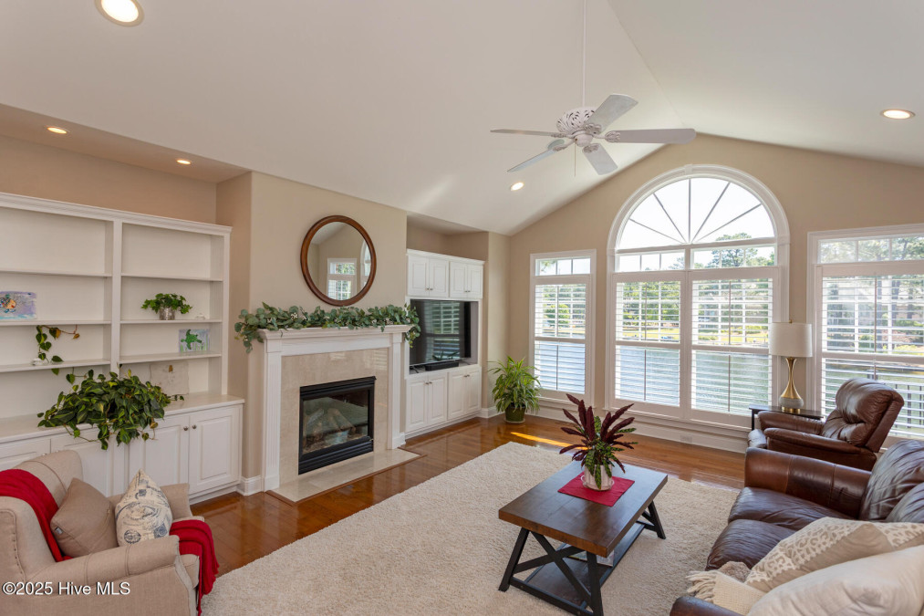 118 Dennis Cir West End, NC 27376