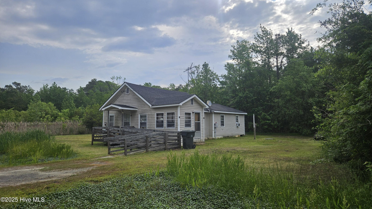 800 Goat Neck Rd Columbia, NC 27925