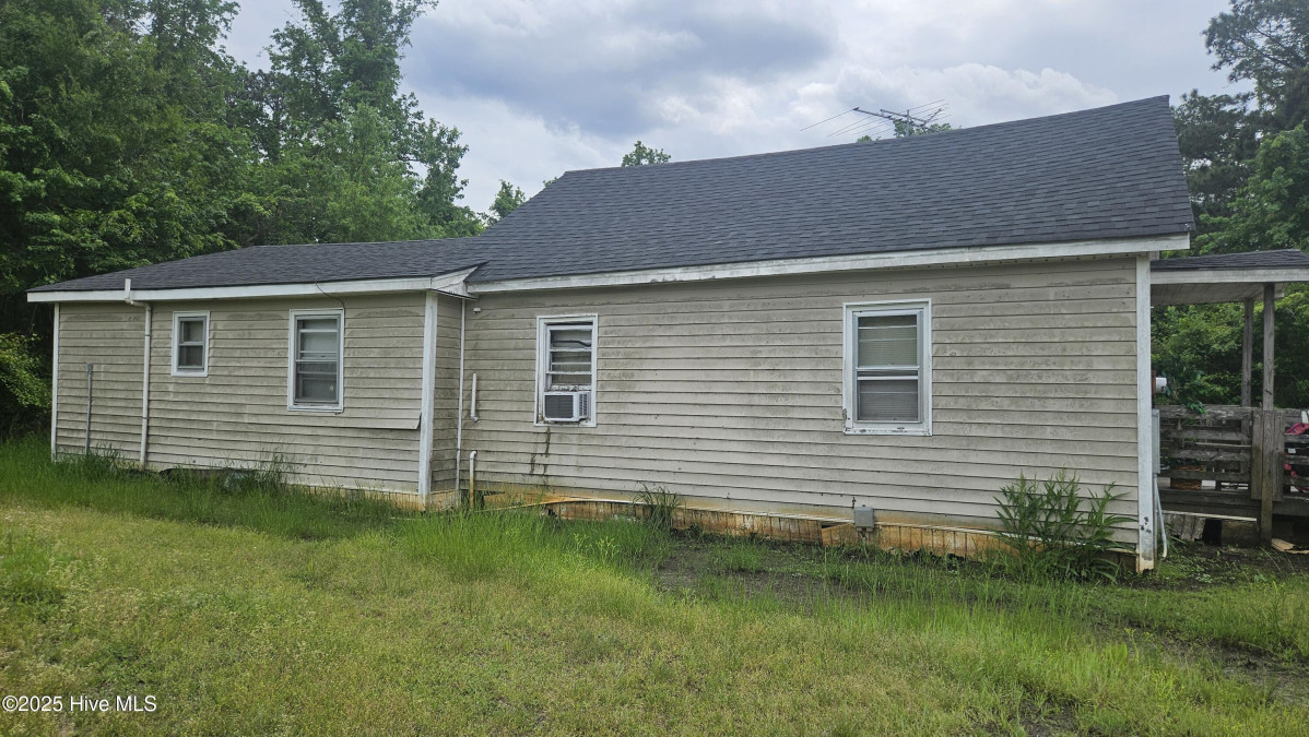 800 Goat Neck Rd Columbia, NC 27925