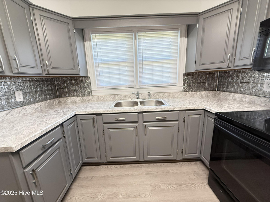 120 Ridgecrest Dr Mount Olive, NC 28365