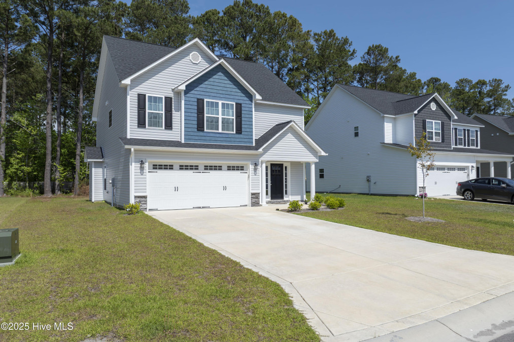 230 Lookout Ln Sneads Ferry, NC 28460