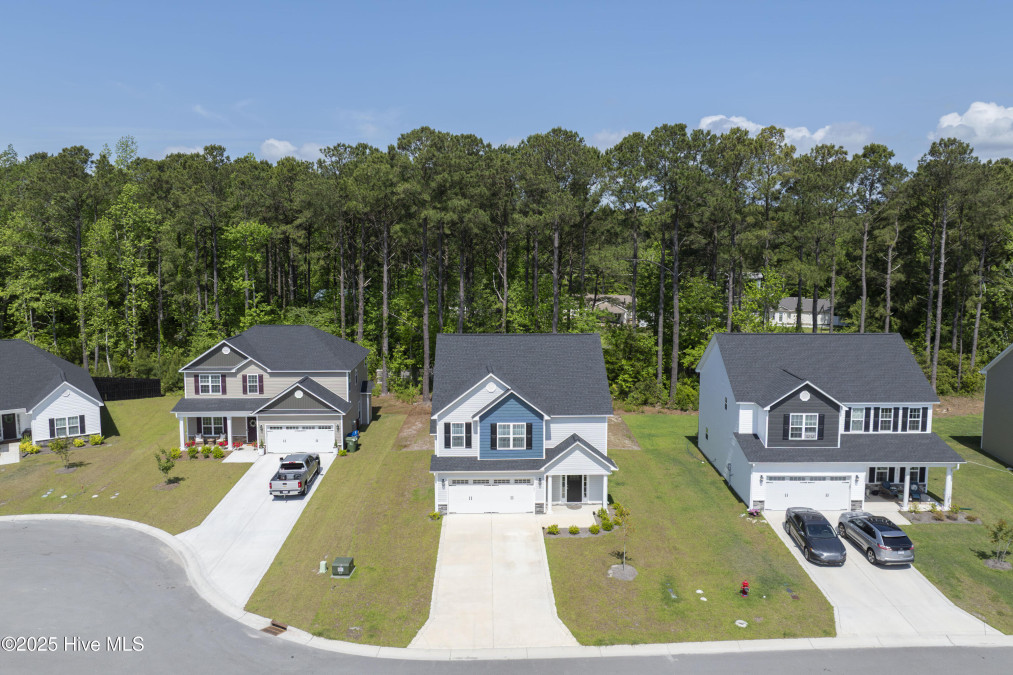 230 Lookout Ln Sneads Ferry, NC 28460