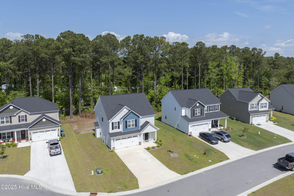 230 Lookout Ln Sneads Ferry, NC 28460