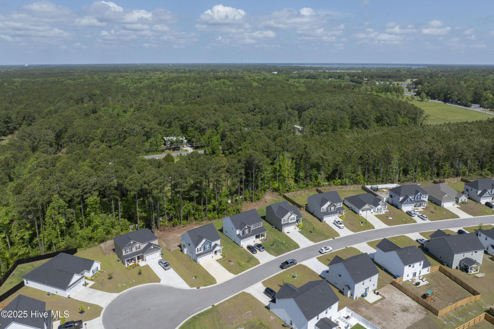 230 Lookout Ln Sneads Ferry, NC 28460