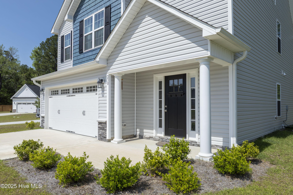 230 Lookout Ln Sneads Ferry, NC 28460